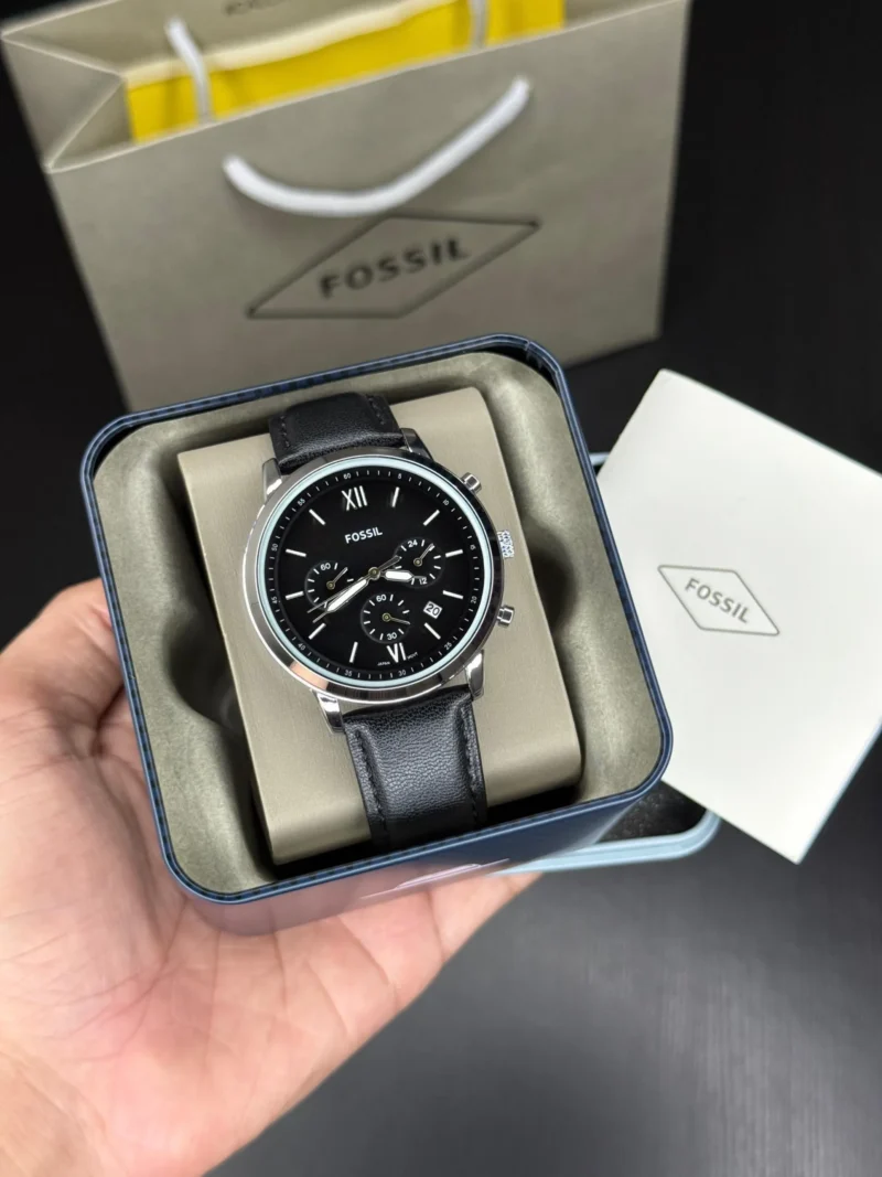 FOSSIL NEUTRA 7A BLACK DIAL