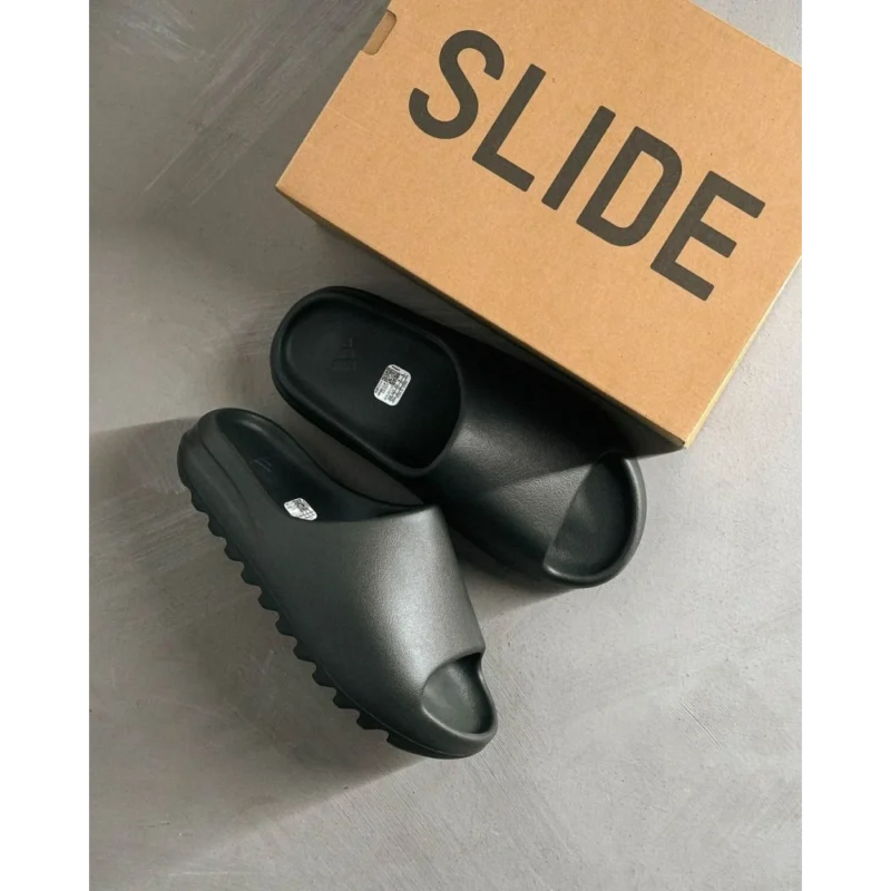 Imported Adidas Yeezy Slides Black (SOS2642)