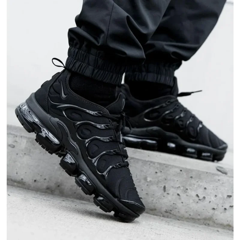 Stylish Nike Vapormax Plus Triple Black Shoes for Men (SW4771)