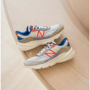 Classy New Balance 990 V6 Kith Madison Square Garden Shoes for Men (SOH78)