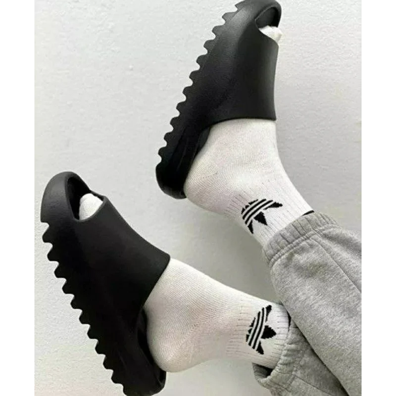 26-Adidas-Yeezy-Slide-Black-1899-1.webp Classy Adidas Yeezy Slide Black (AME313)