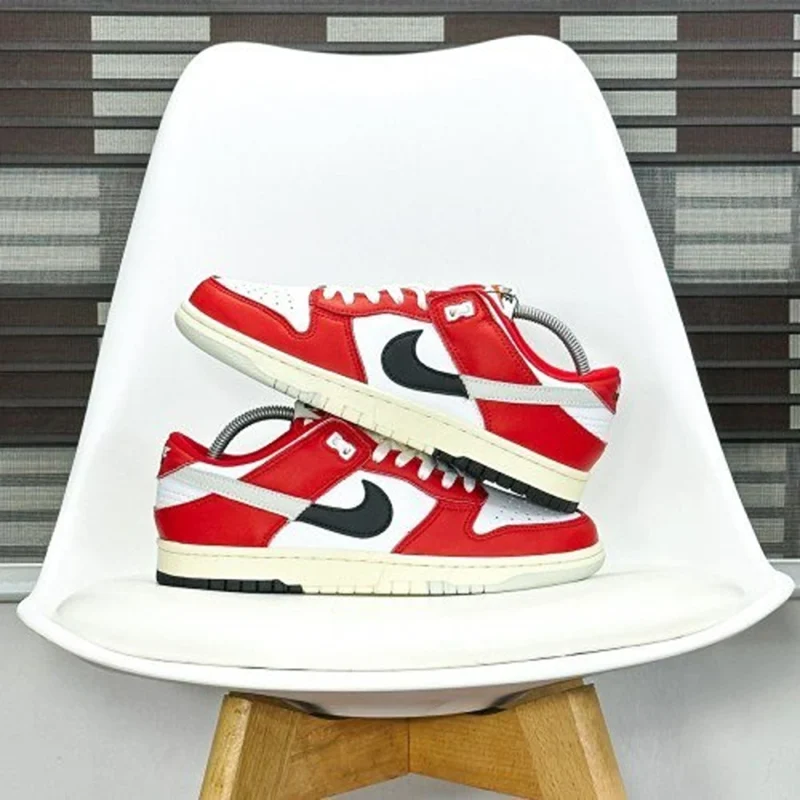 37-nike-sb-dunk-low-chicago-split-3099-1.webp Premium Nike SB Dunk Low Chicago Split Shoes for Men (HOF86)