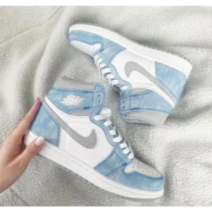 Classy Nike Air Jordan 1 Hyper Royal Shoes for Men (SW4726)