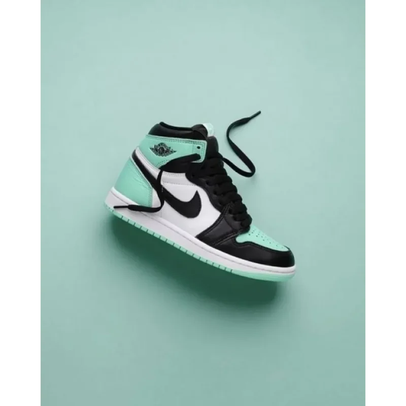 8524278fd9dda6f3840fc672742de120.webp Superb Nike Air Jordan 1 Shoes for Men (SL4651)