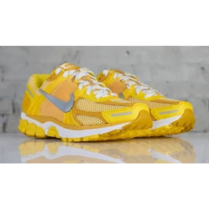 Superb Nike Zoom Vomero 5 Shoes for Men (SL4602)