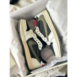 Trendy Nike Air Jordan Retro 1 Low Travis Scott Olive Shoes for Men (HS41)