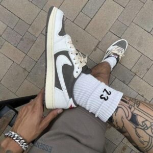 Air Jordans Retro 1 Travis Scott Travis Mocha