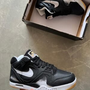 Nike Air Tech Challenge Black