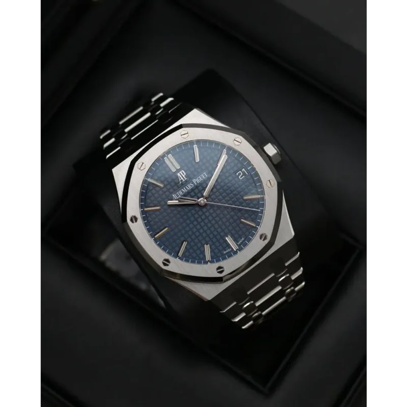 Classy Audemars Piguet Watch For Men (CW35)