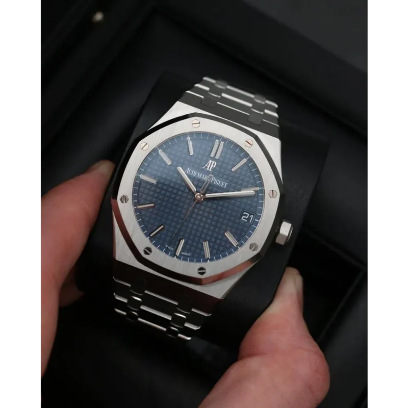 Classy Audemars Piguet Watch For Men (CW35)