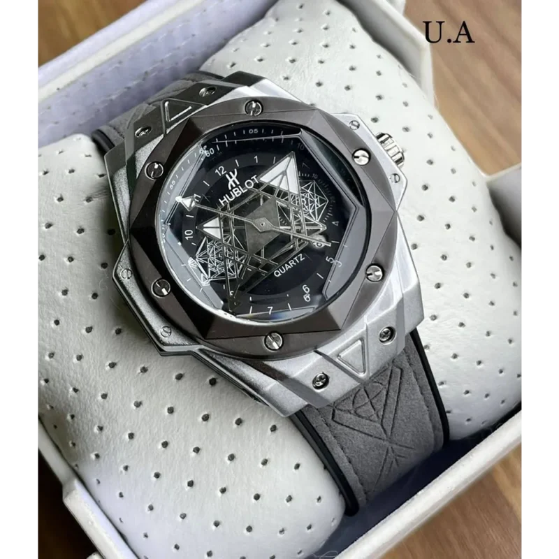 Classy Hublot Watch For Men (SG-744)