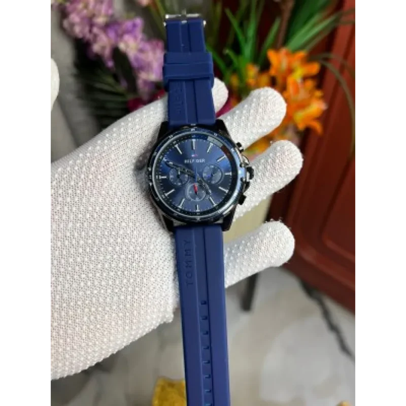 Classy Tommy Hilfiger Watch For Men (FLF347)