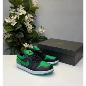 Stylish Nike Jordan Retro 1 Low Black Lucky Green Shoes For Men (SW5635)