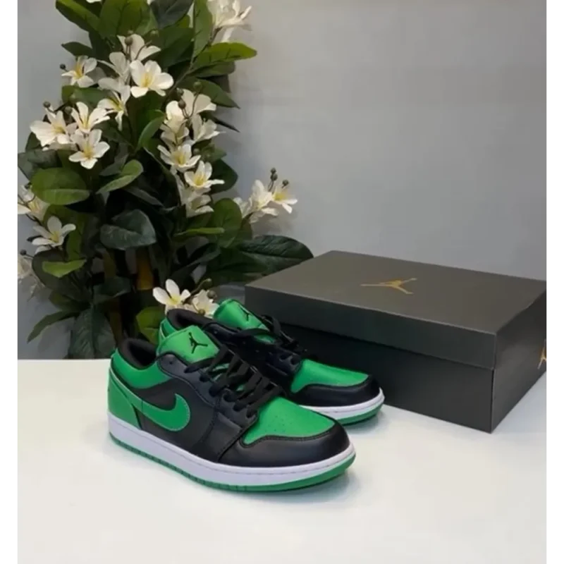 Stylish Nike Jordan Retro 1 Low Black Lucky Green Shoes For Men (SW5635)