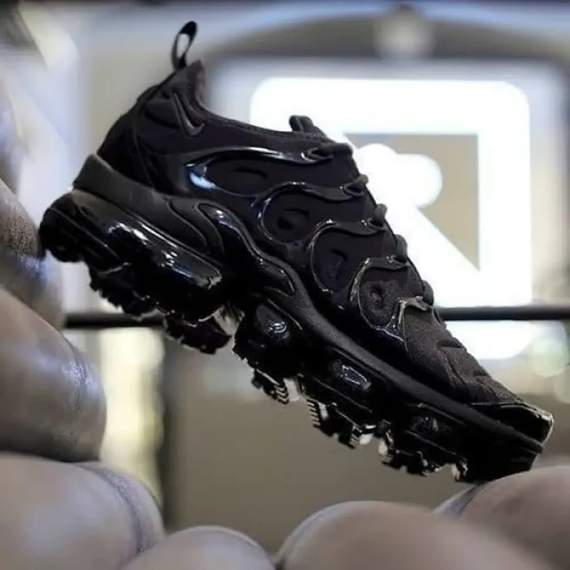 Premium Nike Vapormax Plus Triple Shoes For Men (SW6326)