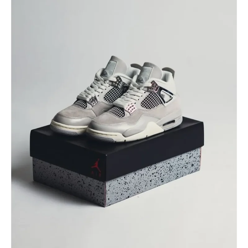 Stylish Nike Air Jordan Retro 4 Frozen Shoes For Men (SW5810)