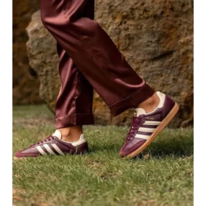 Trendy Adidas Samba Classic Maroon Shoes For Men (SHUB696)