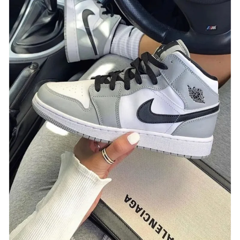 p-37-10-43-49-939261.webp Premium Nike Air Jordan Retro 1 Mid Smoke Grey Shoes For Men (SW5852)