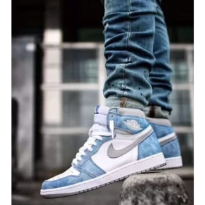 Trendy Nike Air Jordan Retro 1 Hyper Royal Shoes For Men (SHUB718)