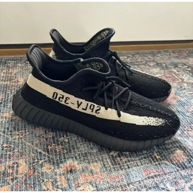 Stylish Adidas Yeezy 350 V2 Core Black White Shoes For Men (SW5823)