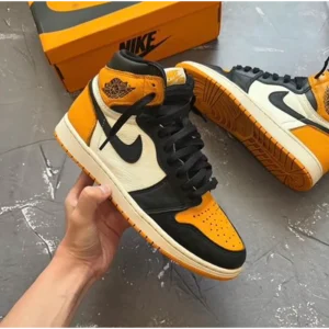 Stylish Air Jordan 1 Taxi Shoes For Men (QT165)