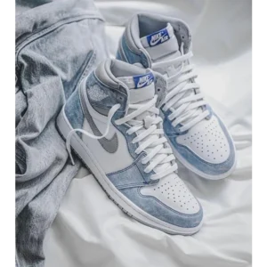 Stylish Nike Air Jordan Retro 1 Hyper Royal Blue Shoes For Men (QT118)