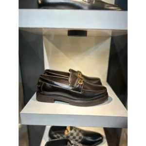 Classy Gucci Logo Loafer For Men (SOH390)