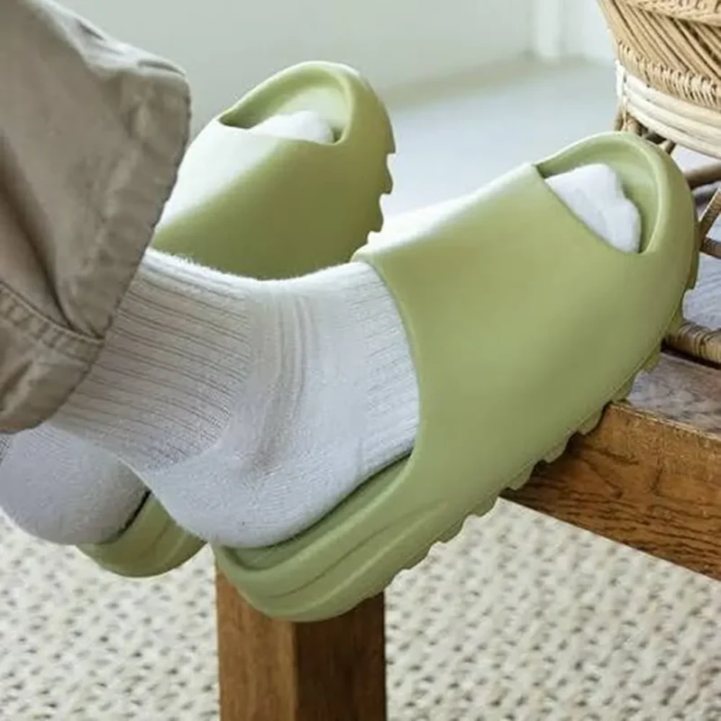 Stylish Adidas Yeezy Resin Slide For Men (TS846)