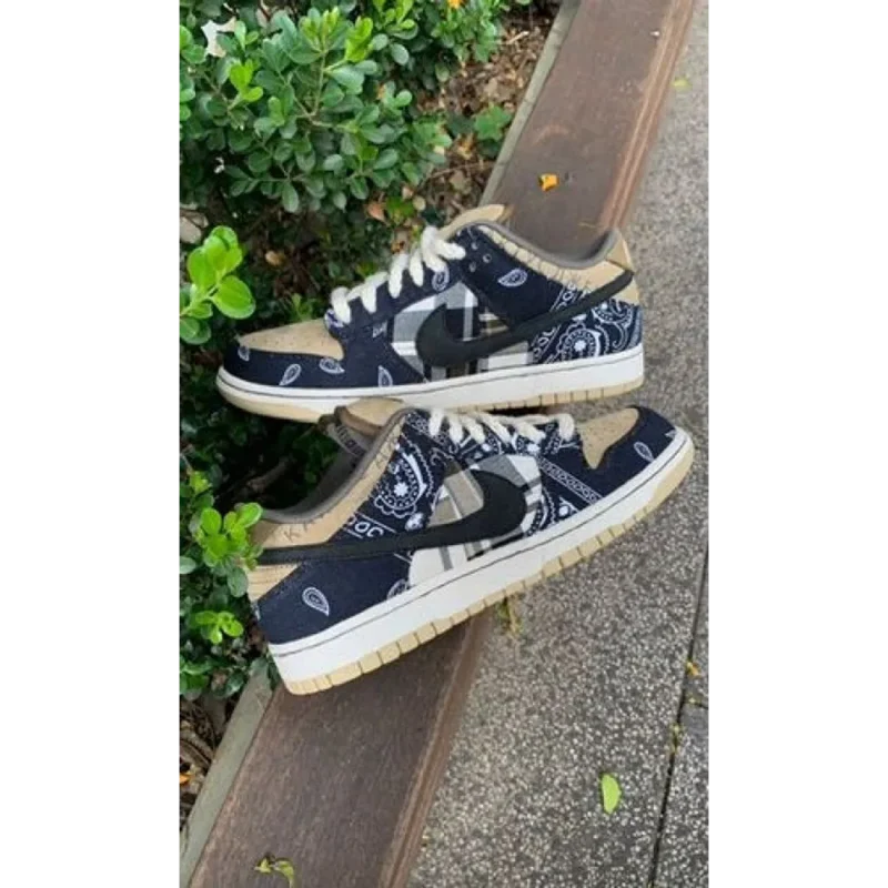 Stylish Nike Sb Dunk Low Cactus Jack Shoes For Men (TS805)