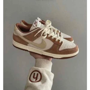 Stylish Nike SB Dunk Medium Curry Shoes For Men (SF12)