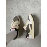 Stylish Air Jordan Retro 1 Travis scott Reverse Shoes For Men (SF13)