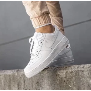 Stylish Nike Air Force 1 White Shoes For Men (TS886)