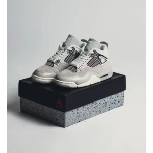 Trendy Nike Air Jordan Retro 4 Frozen Moment Shoes For Men (S1H06)