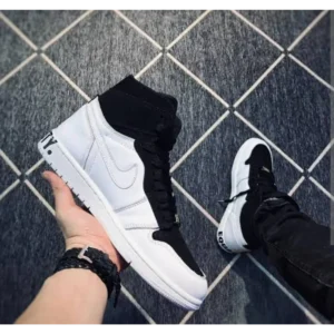 Stylish Nike Jordan Retro 1 High Shoes For Men (S1H20)