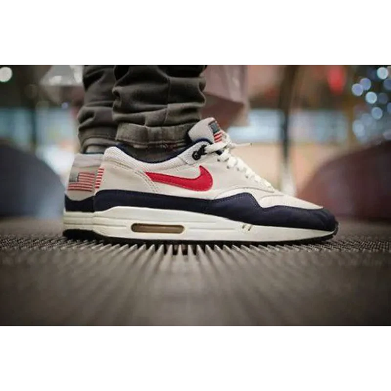 p-photo-2024-09-02-13-30-15-15-03-14-302968.webp Trendy Nike Air Max 1 USA Shoes For Men (SP159)