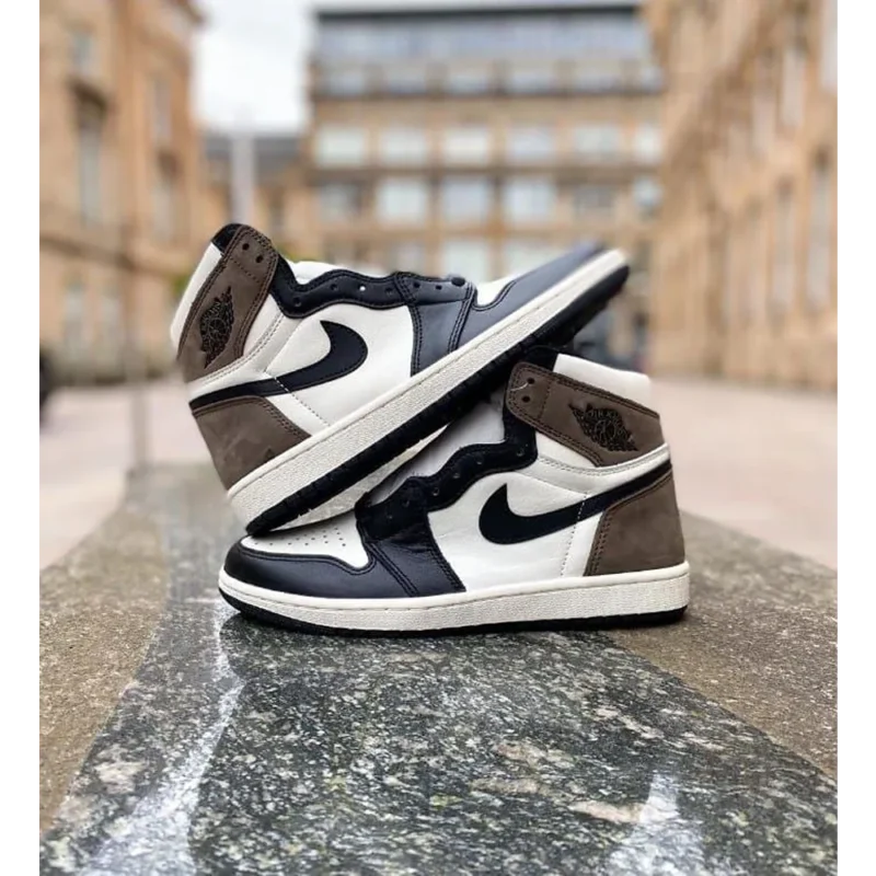 Stylish Nike Air Jordan Retro 1 High Mocha Shoes For Men (S1H30)