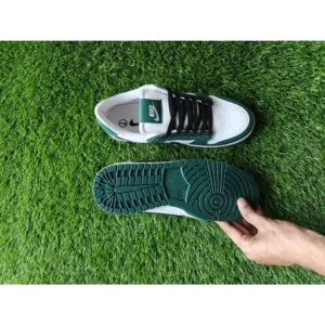 Premium Nike Sb Dunk Green And White Shoes For Men (CW32)