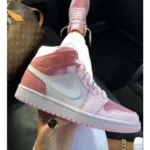 Trendy Nike Air Jordan 1 Mid Rosa Claro Shoes For Women (FF745)