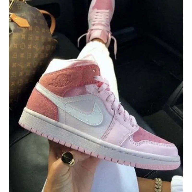Trendy Nike Air Jordan 1 Mid Rosa Claro Shoes For Women (FF745)