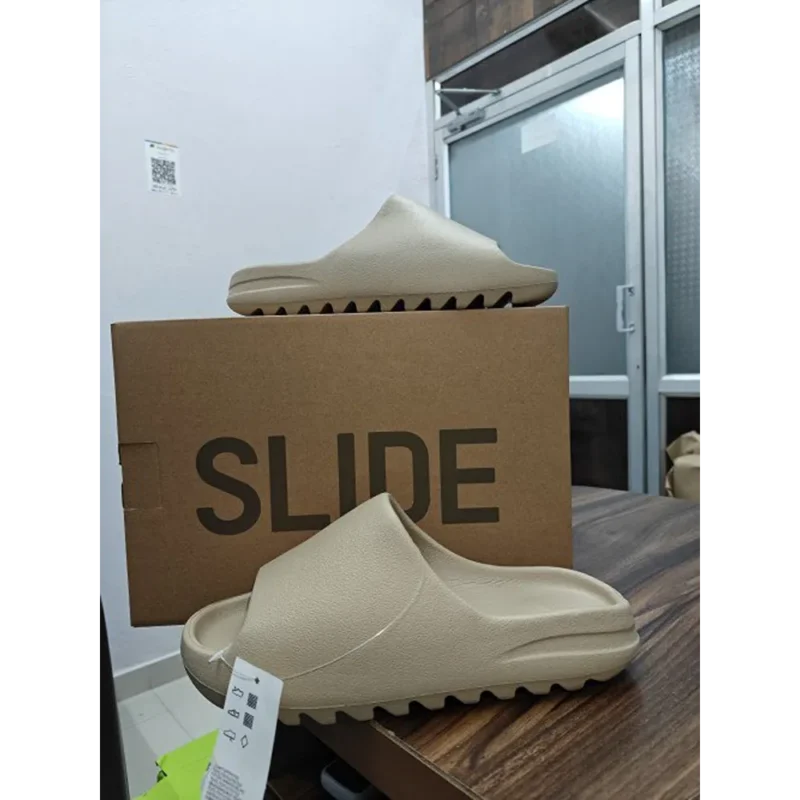 Luxurious Adidas Yeezy Slide Pure For Men (SFS1954)