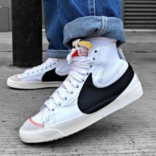 photo_2024-06-26_11-35-50.jpg Classic Nike Blazer Mid 77 Shoes for Men (GF158)