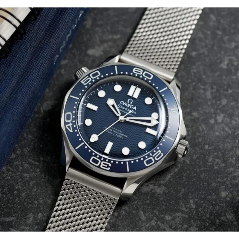 Stylish Omega Seamaster Diver Watch 300M Automatic For Men (BSF1009)