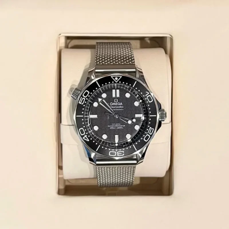 Stylish Omega Seamaster Diver Watch For Men (SG758)
